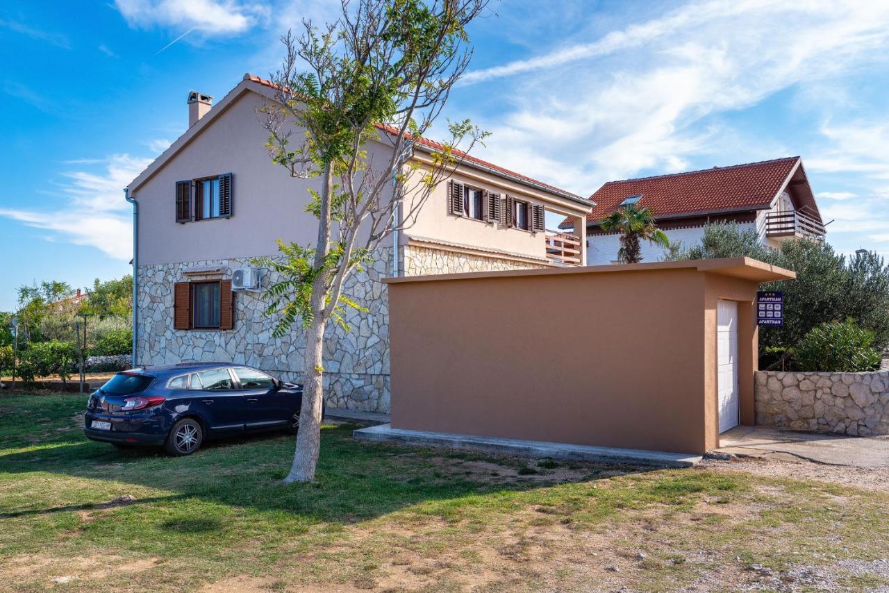 Apartment Sime Нін Екстер'єр фото