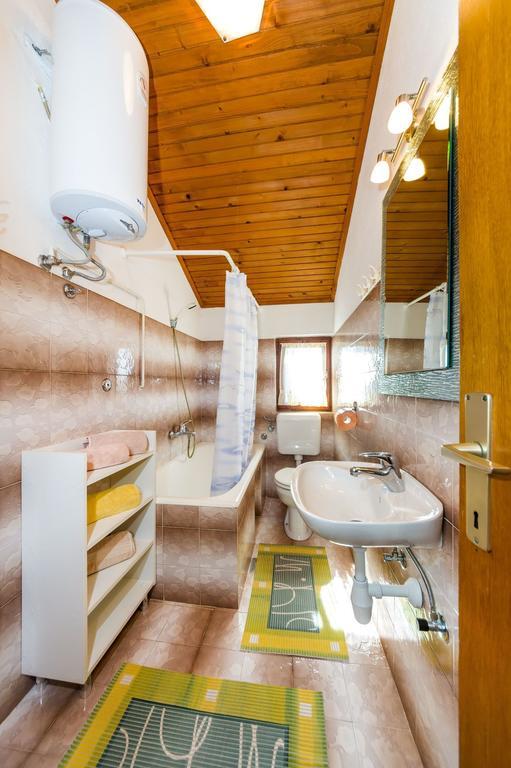 Apartment Sime Нін Екстер'єр фото
